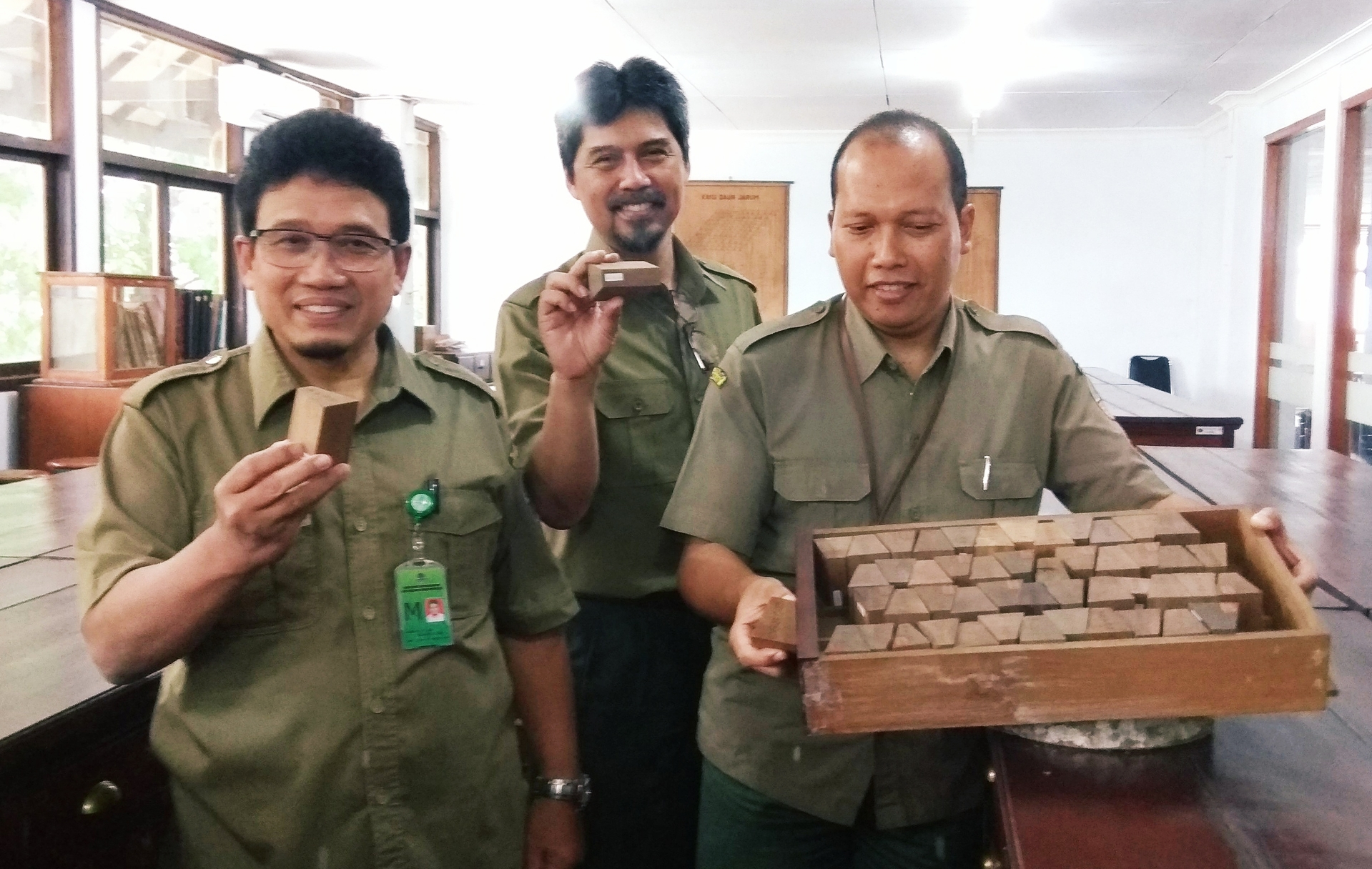 Indonesia Punya Perpustakaan Kayu